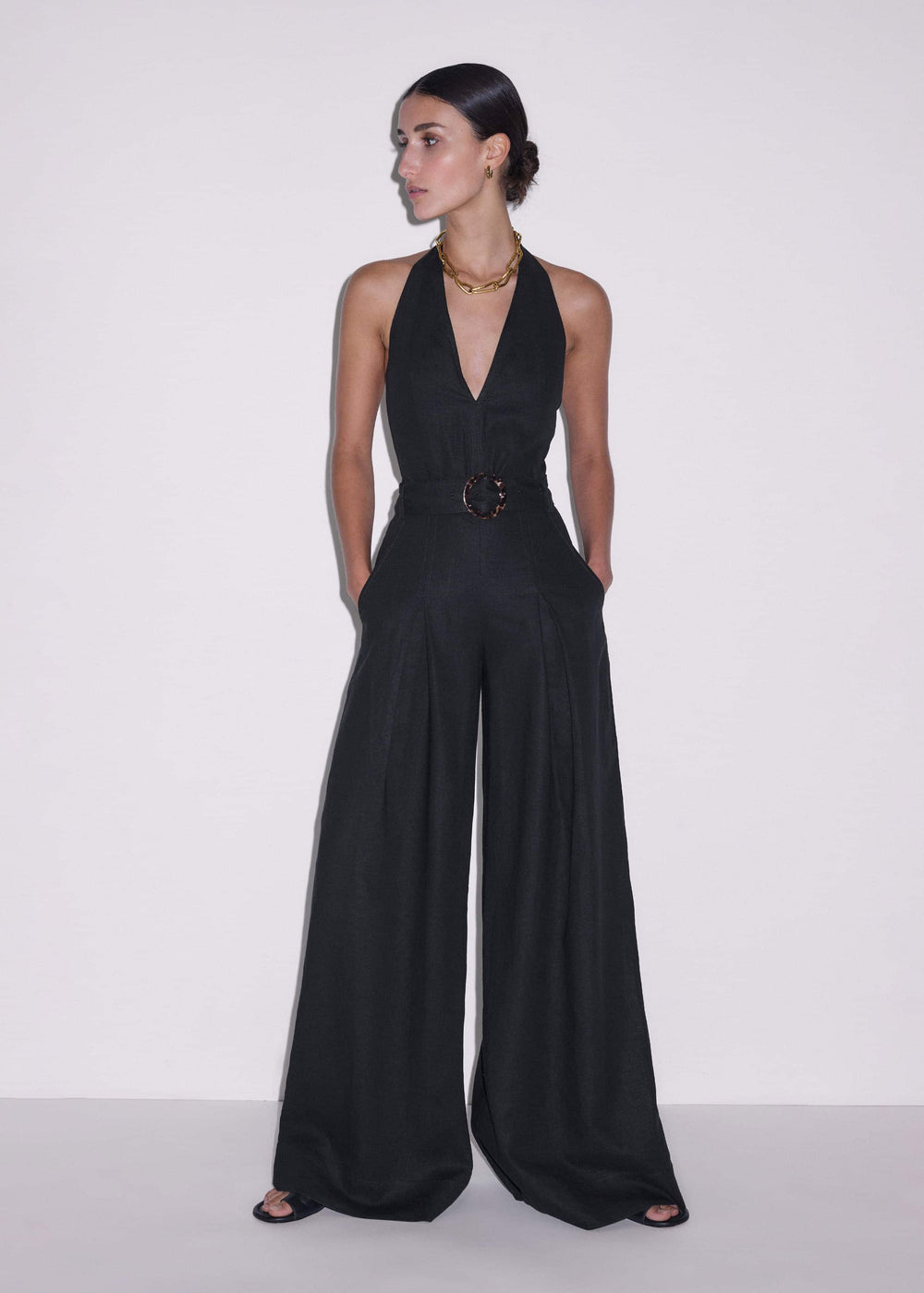 Black Crease-Less Linen Halterneck Wide Jumpsuit meandem
