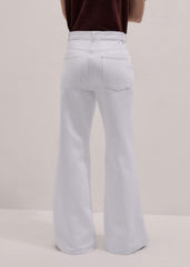 White Leg Elongator Jean meandem