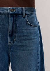 Blue Engineered Barrel Jean meandem