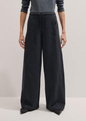 Gray Herringbone Barrel-Leg Pant meandem