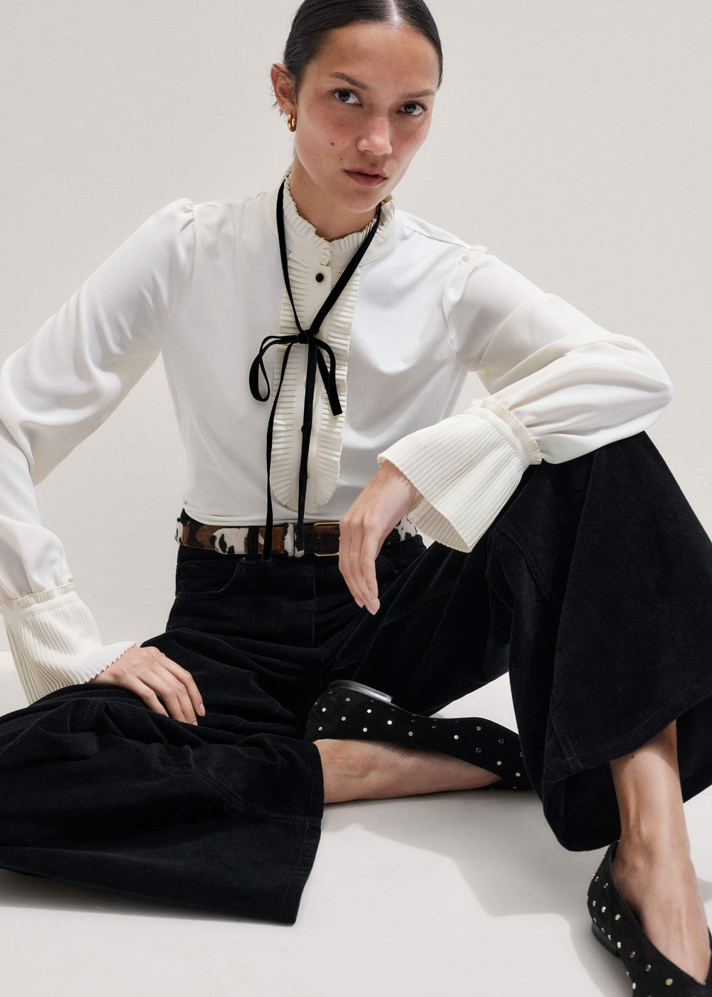 Cream Frill Neck Layering Blouse + Tie meandem