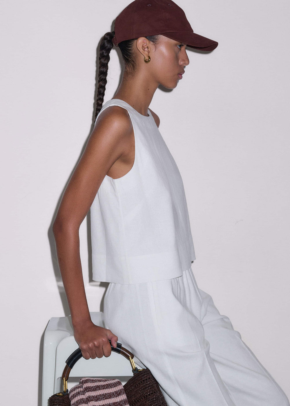 White Shell Crop Top meandem