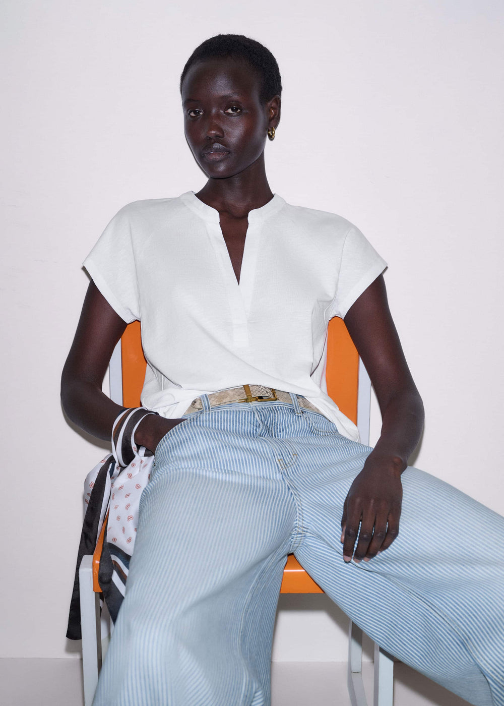 White Open Placket Swing Top meandem