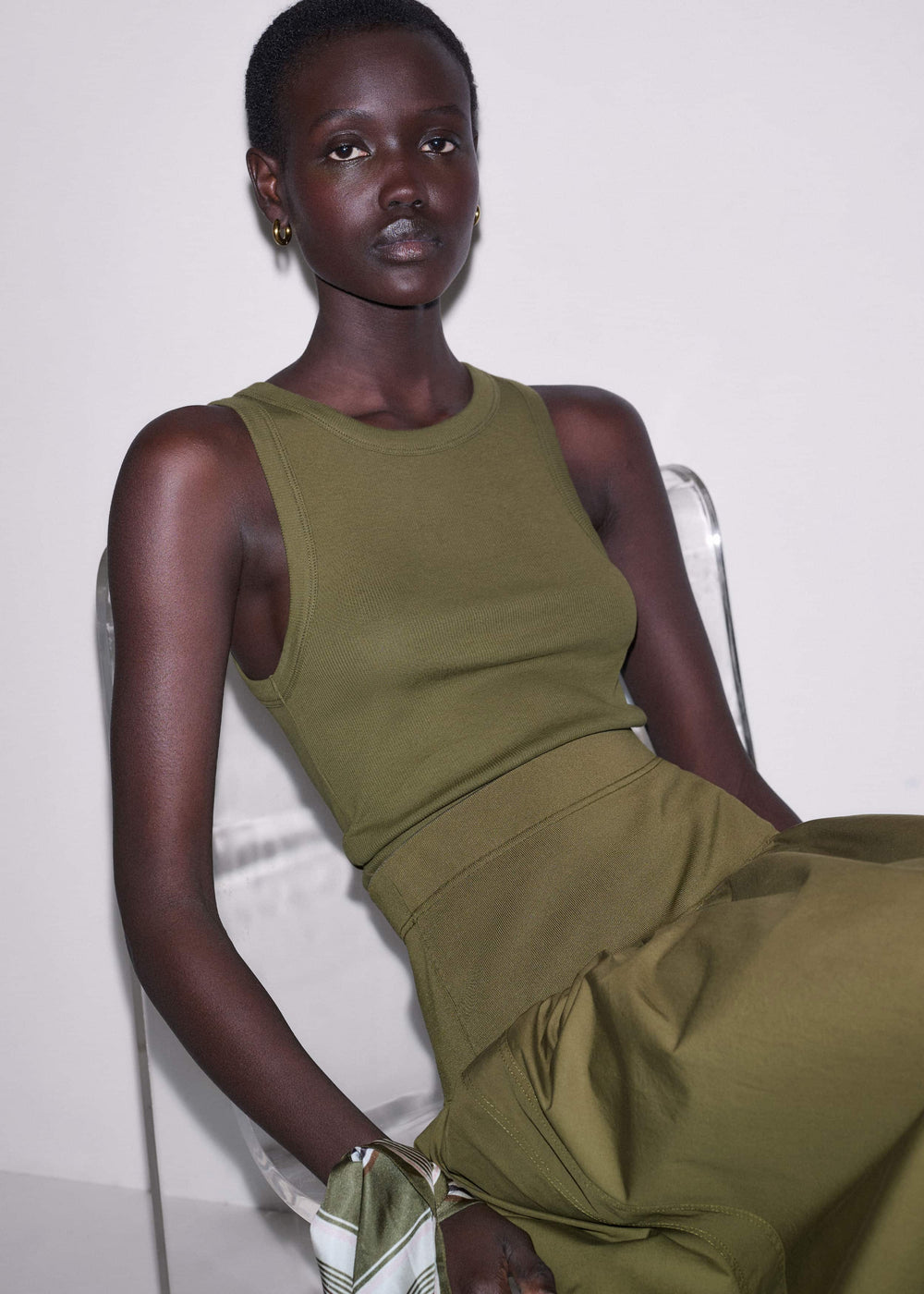 Olive Green Perfect Basic Vest meandem