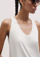 Cream Scoop Neck Vest meandem