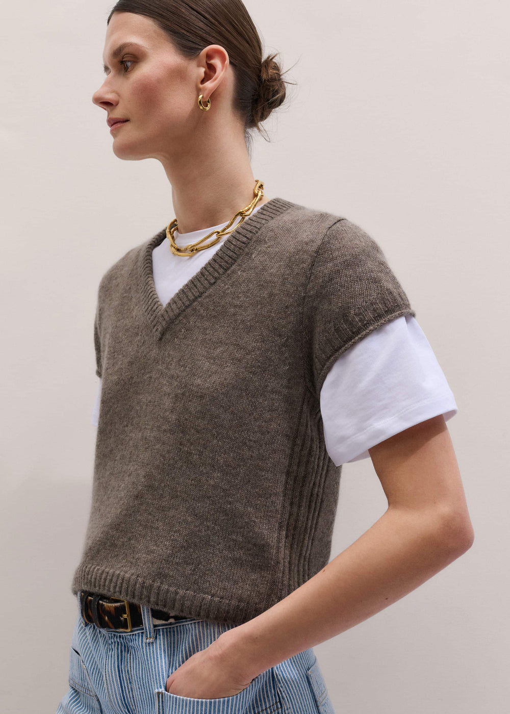 Hazelnut Merino Cashmere Silk V-Neck Baby Tee meandem