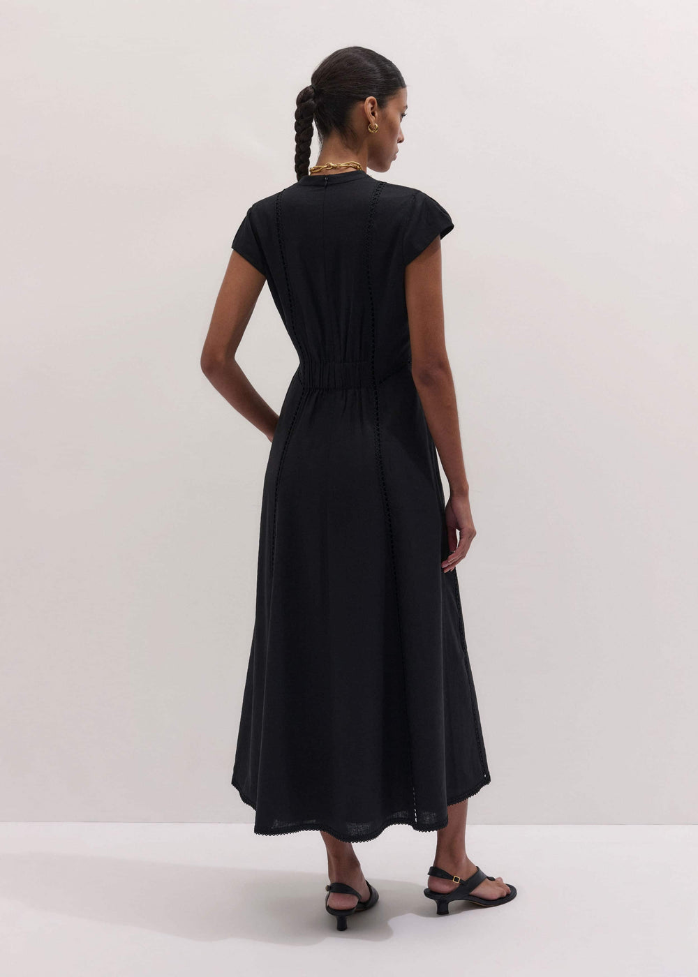Black Crease-Less Linen Embroidered Maxi Dress meandem