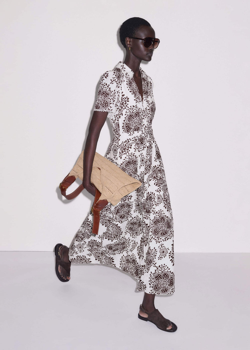 White Cheesecloth In-Full-Bloom Print Maxi Dress + Belt meandem