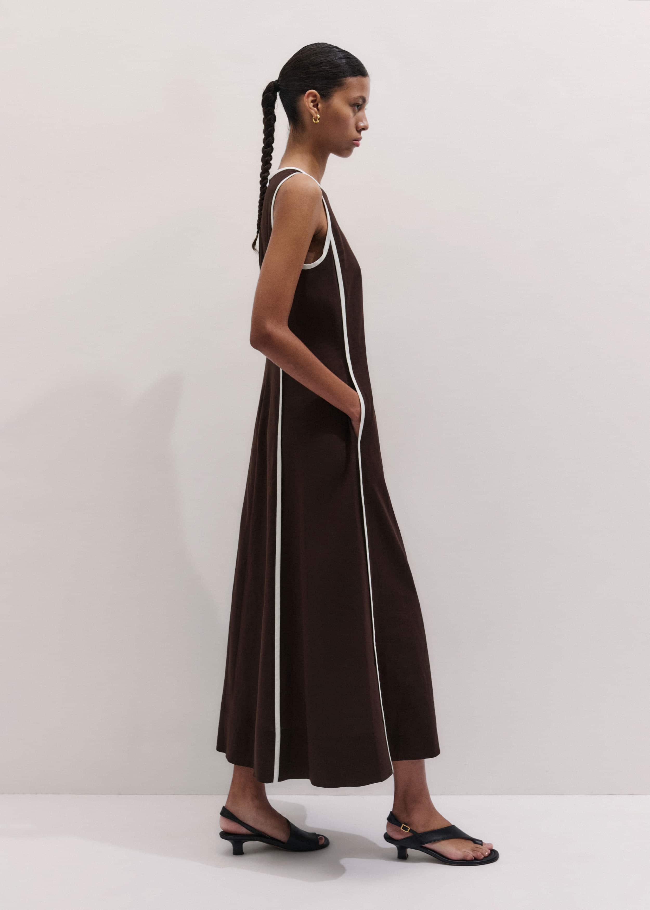 Brown Crease-Less Linen Effortless Maxi Dress meandem