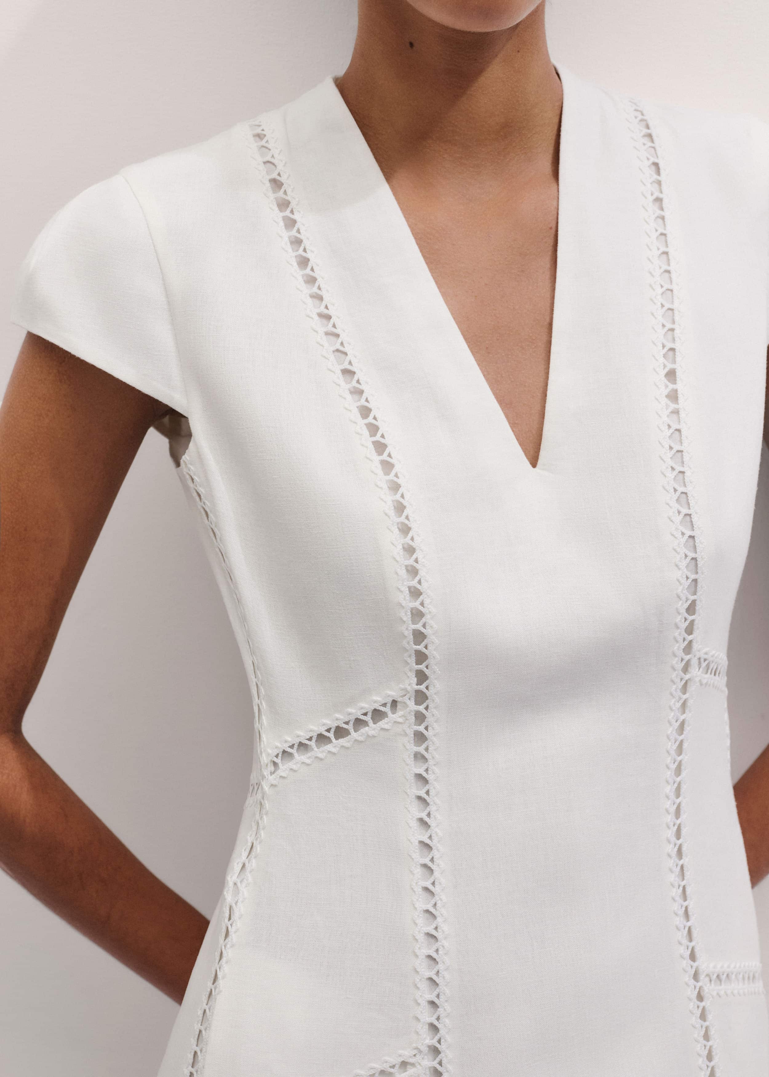White Crease-Less Linen Embroidered Maxi Dress meandem
