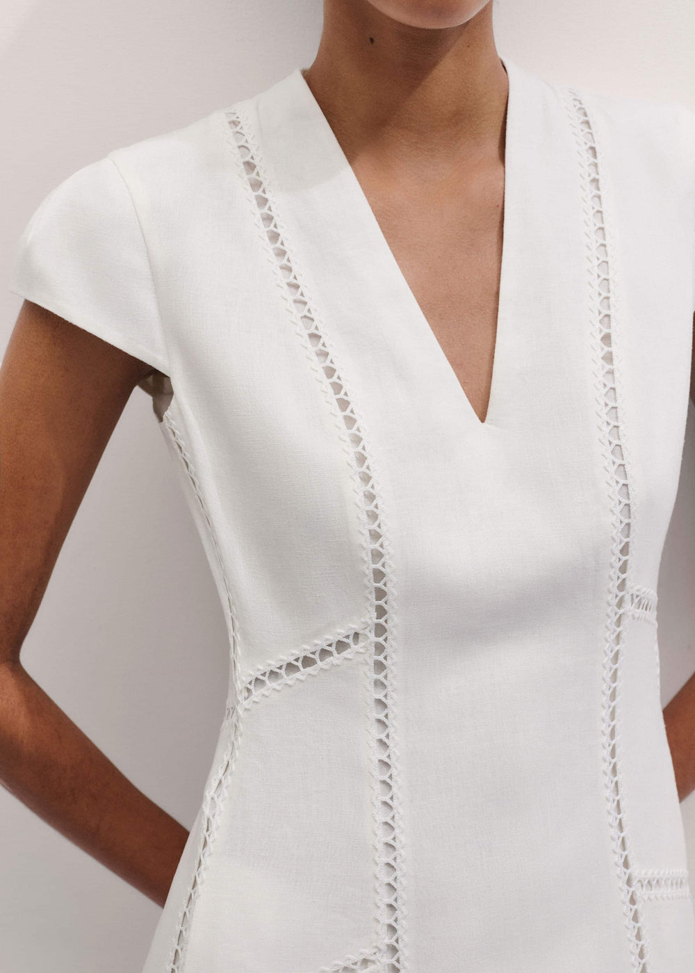 White Crease-Less Linen Embroidered Maxi Dress meandem
