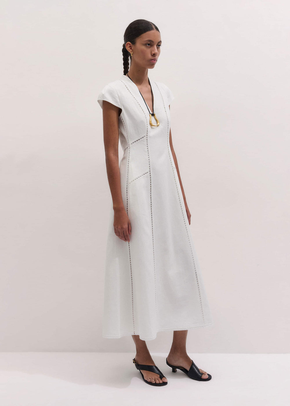 White Crease-Less Linen Embroidered Maxi Dress meandem