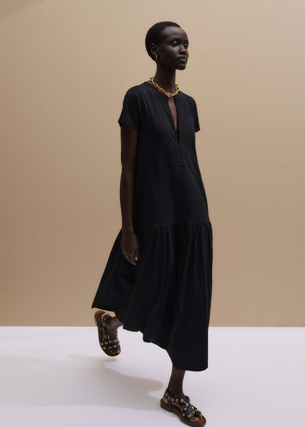 Black A-Line Tiered Maxi Dress meandem