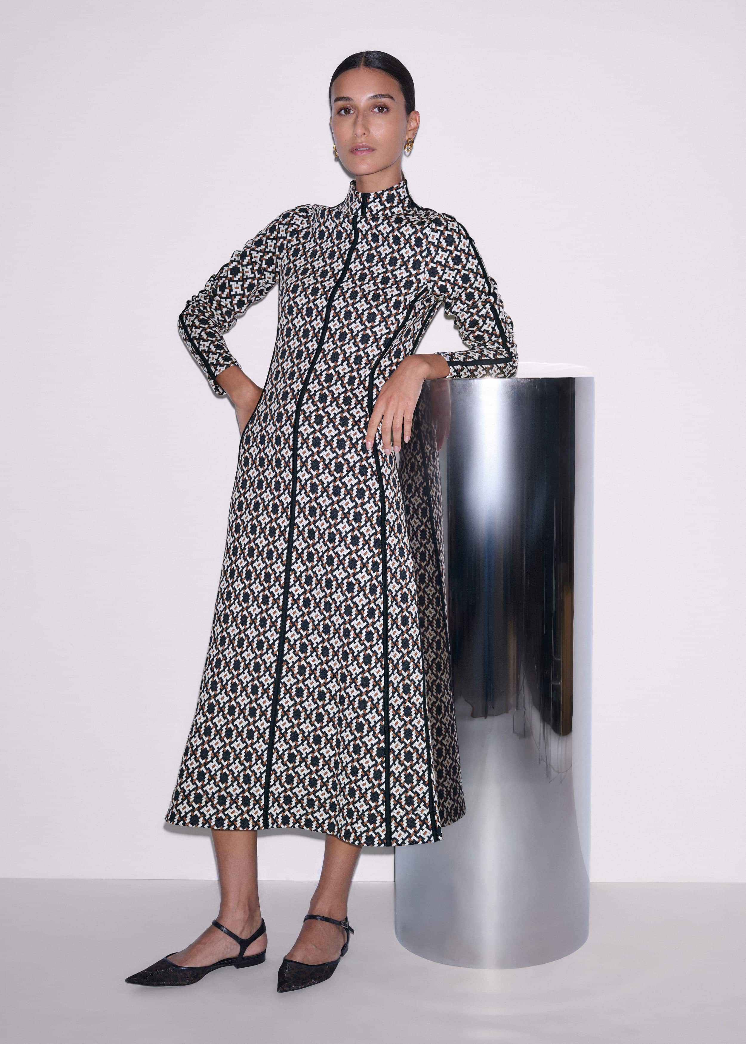 Navy Graphic Jacquard Fit and Flare Midi Dress meandem