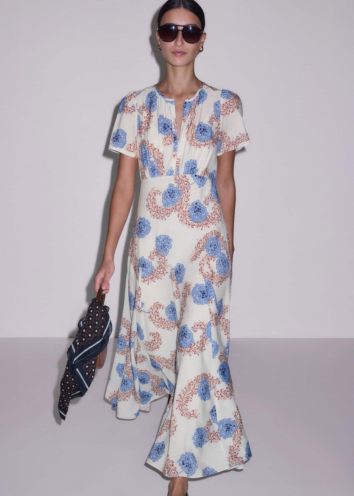 Cream Fit + Flare Maxi Dress meandem