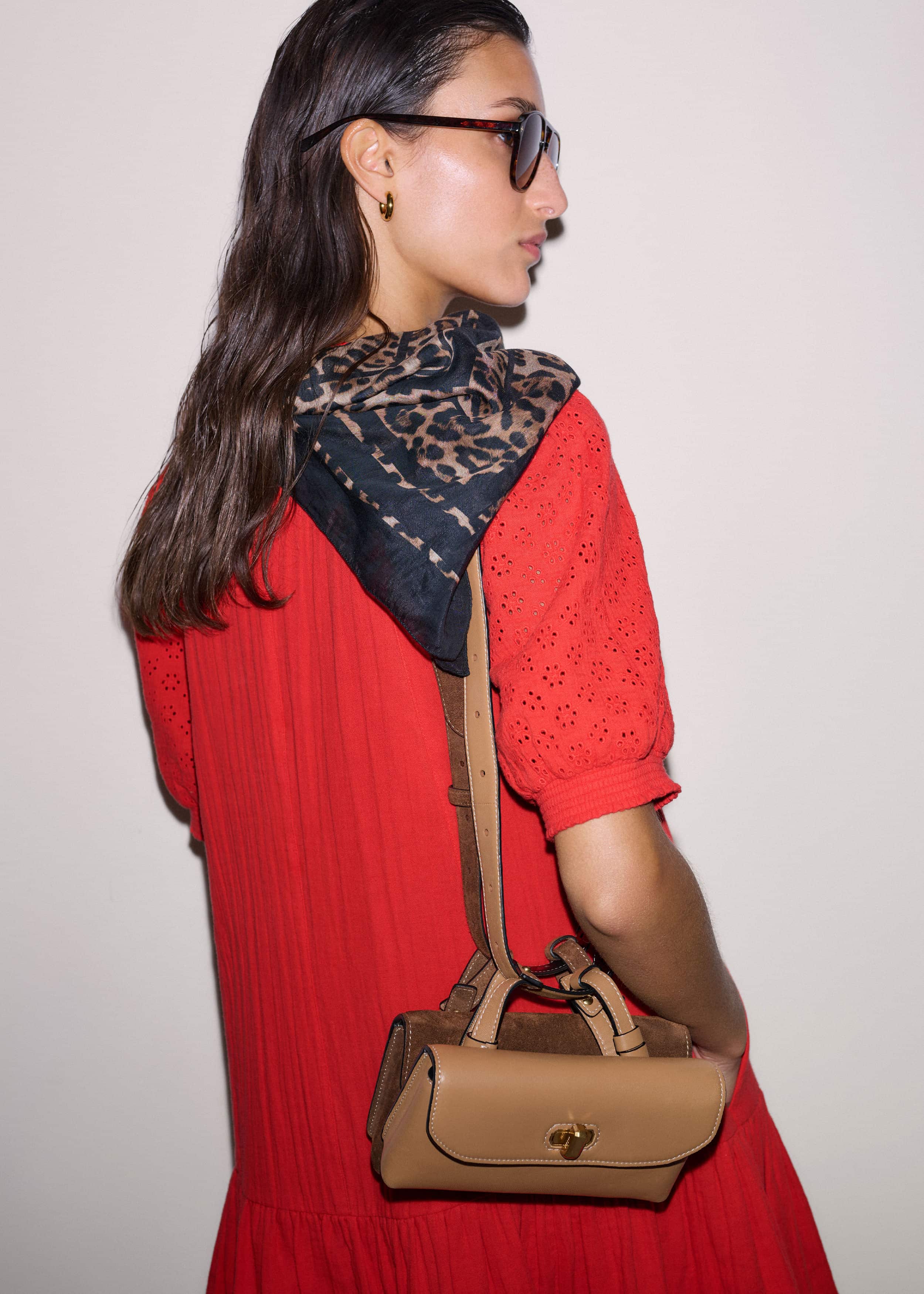Red Embroidered Cheesecloth Short Dress meandem