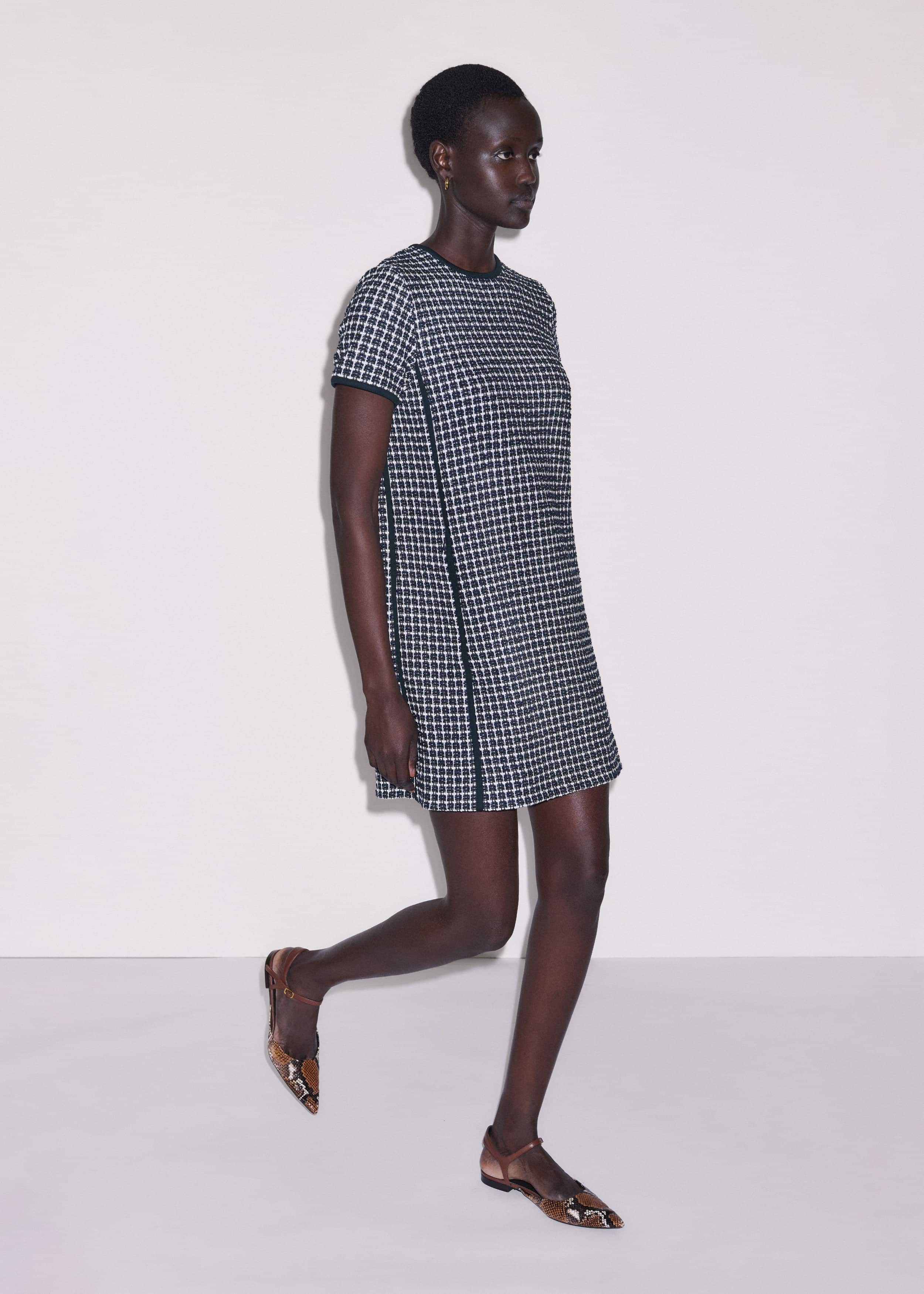 Navy Textured Short Sleeve Mini Dress meandem
