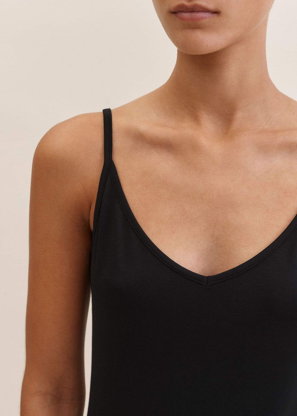 Black Fashion First Aid Slip Dress meandem