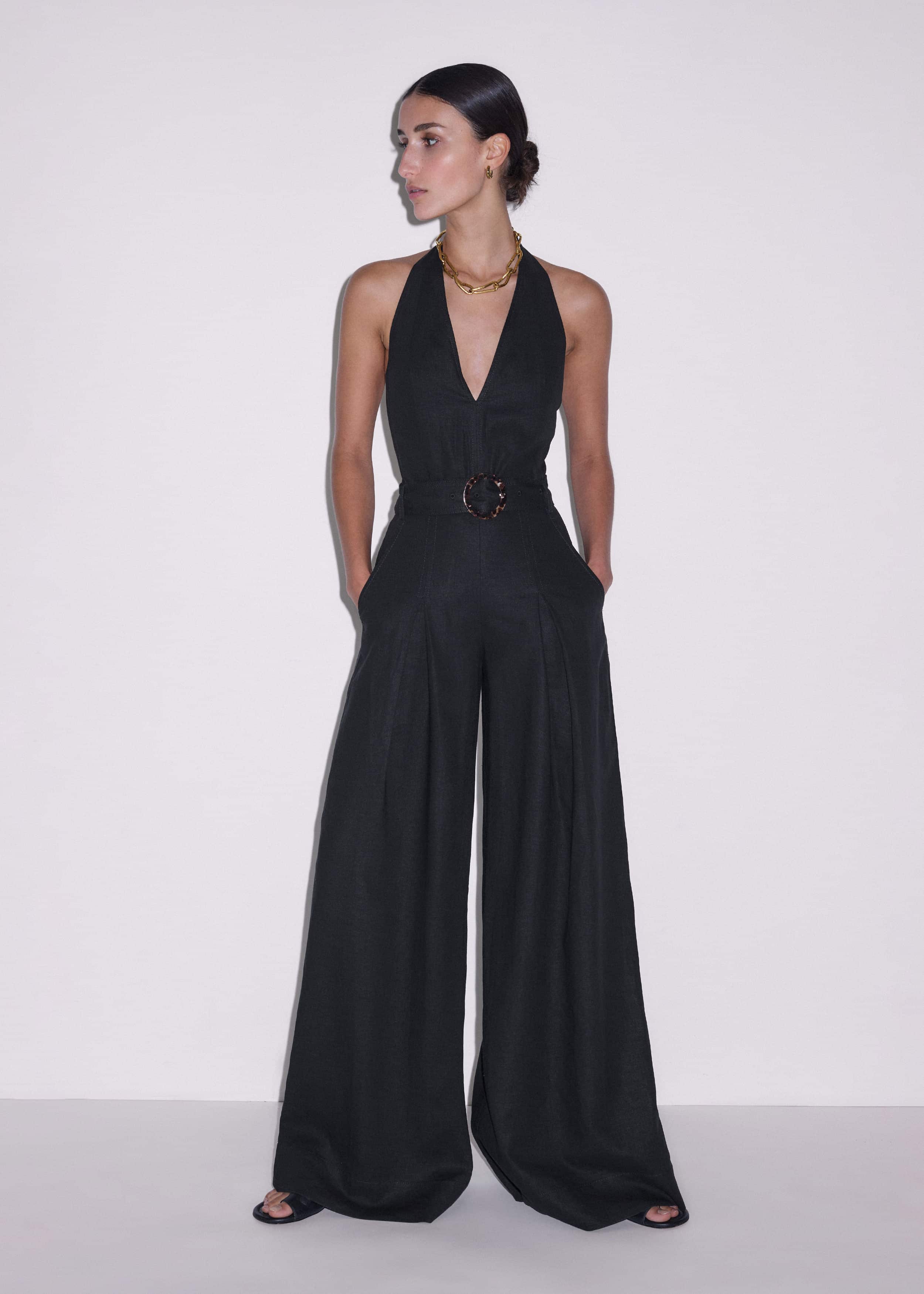 Black Crease-Less Linen Halterneck Wide Jumpsuit meandem
