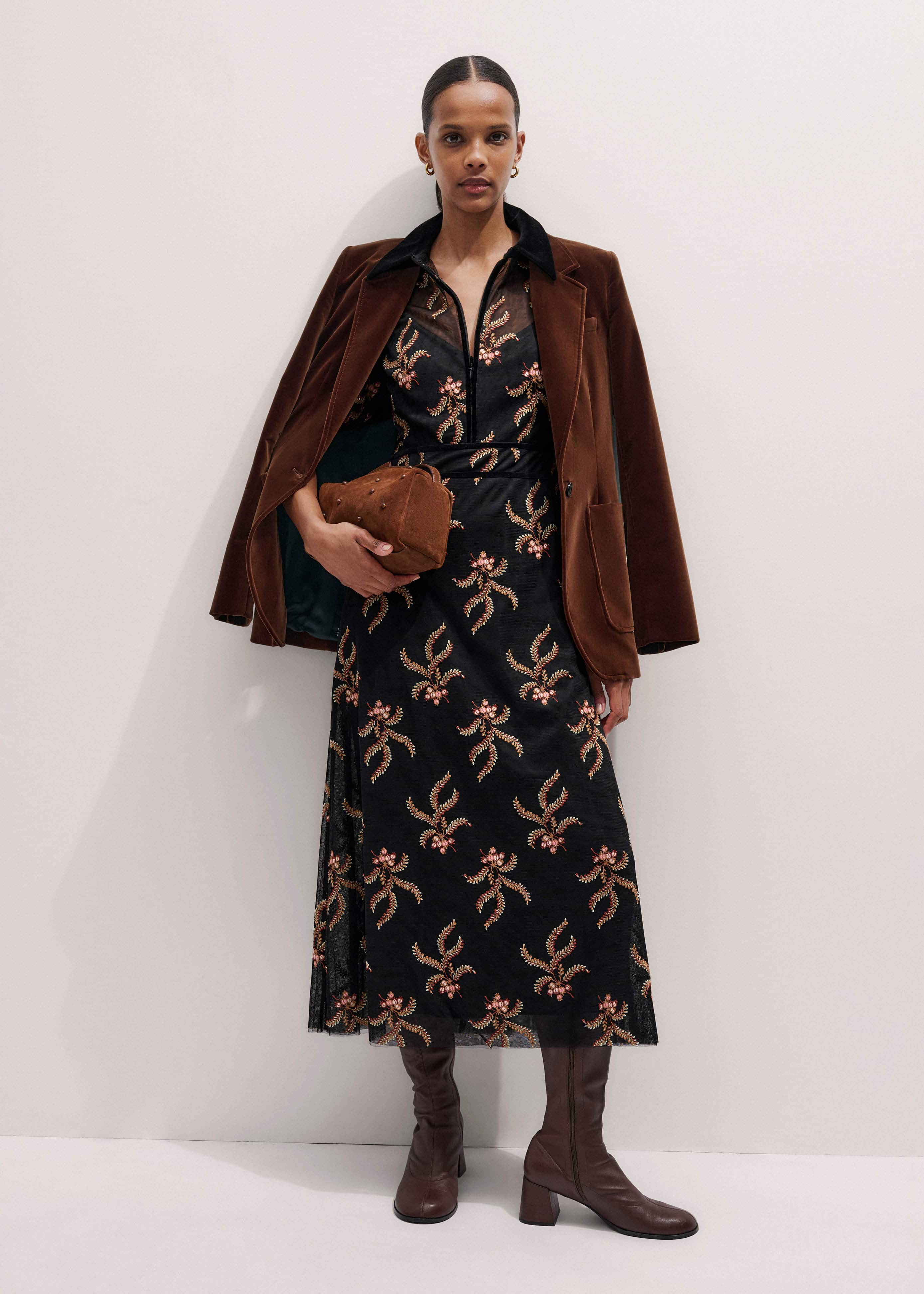 Black Autumn Floral Embroidery Maxi Dress meandem