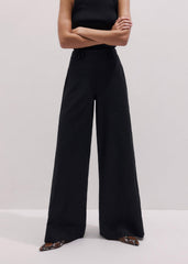 Black Wide-Leg Pant meandem