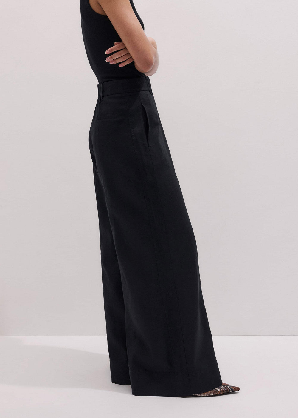 Black Wide-Leg Pant meandem