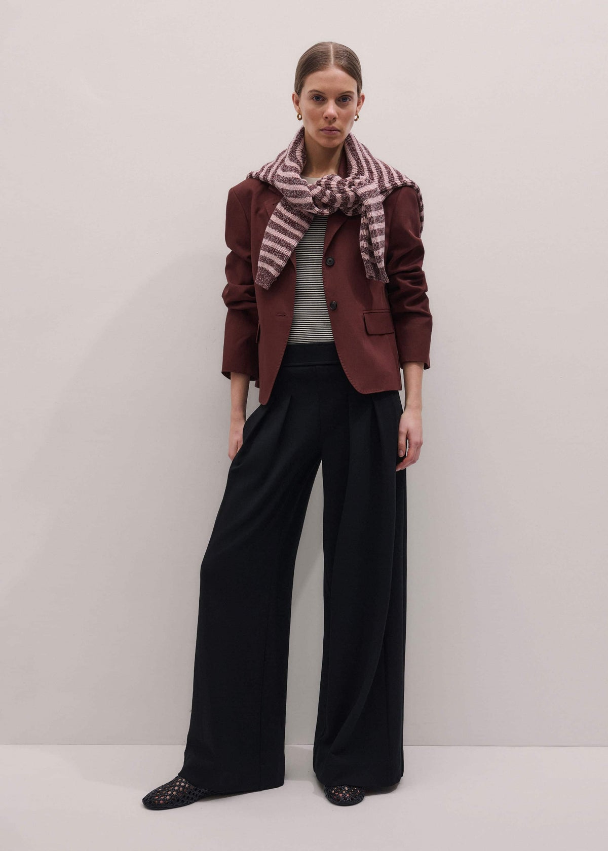 Black Luxe Travel Tailoring Wide-Leg Pant meandem