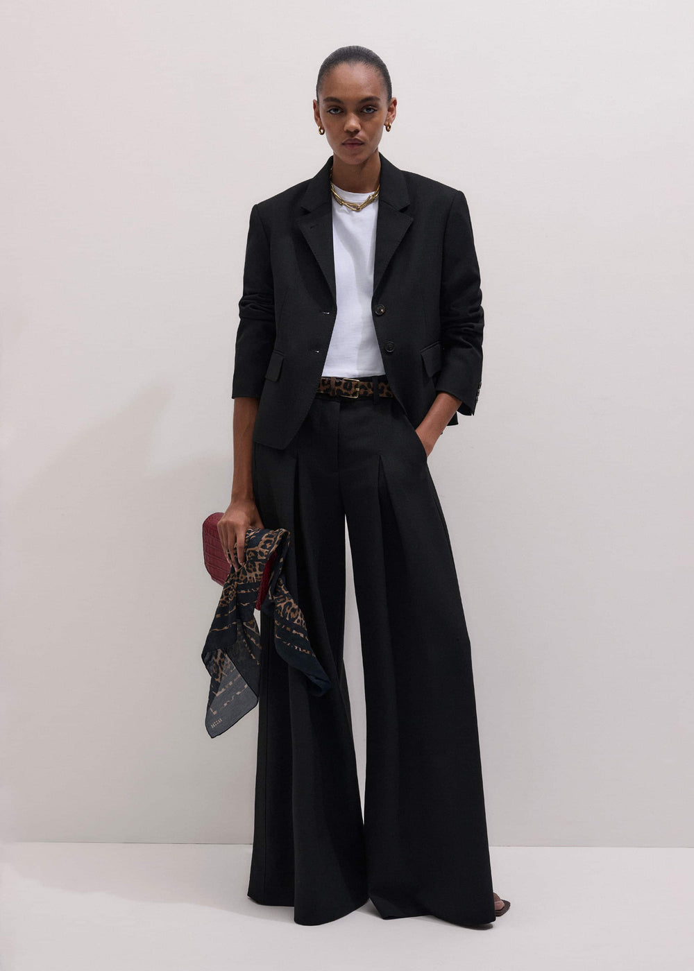 Black Very Wide-Leg Pant meandem
