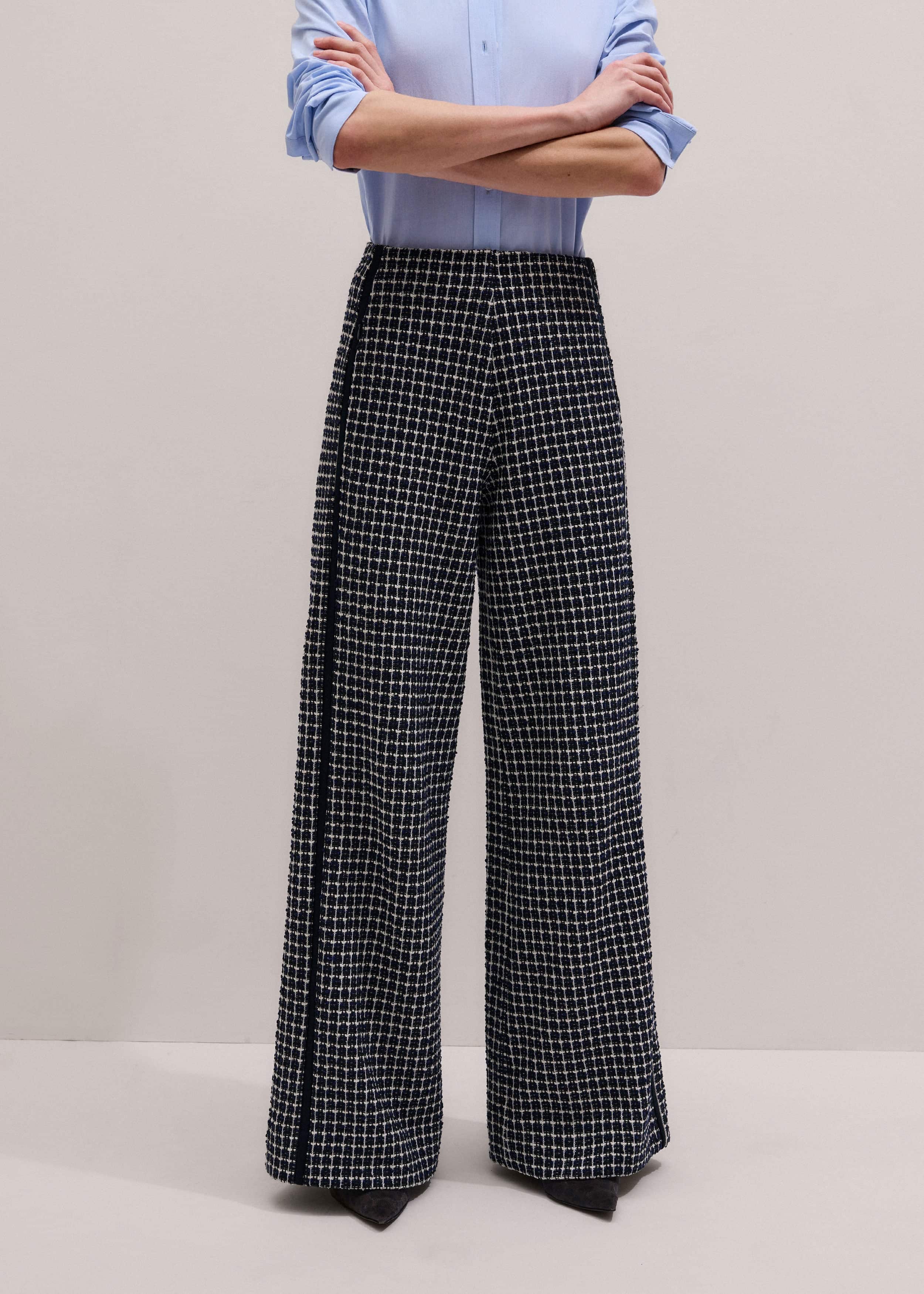 Navy Textured Wide-Leg Pant meandem