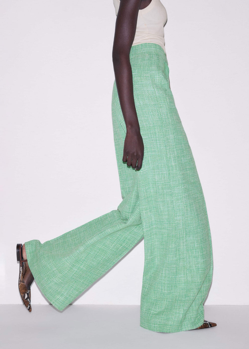 Green Textured Wide-Leg Pant meandem
