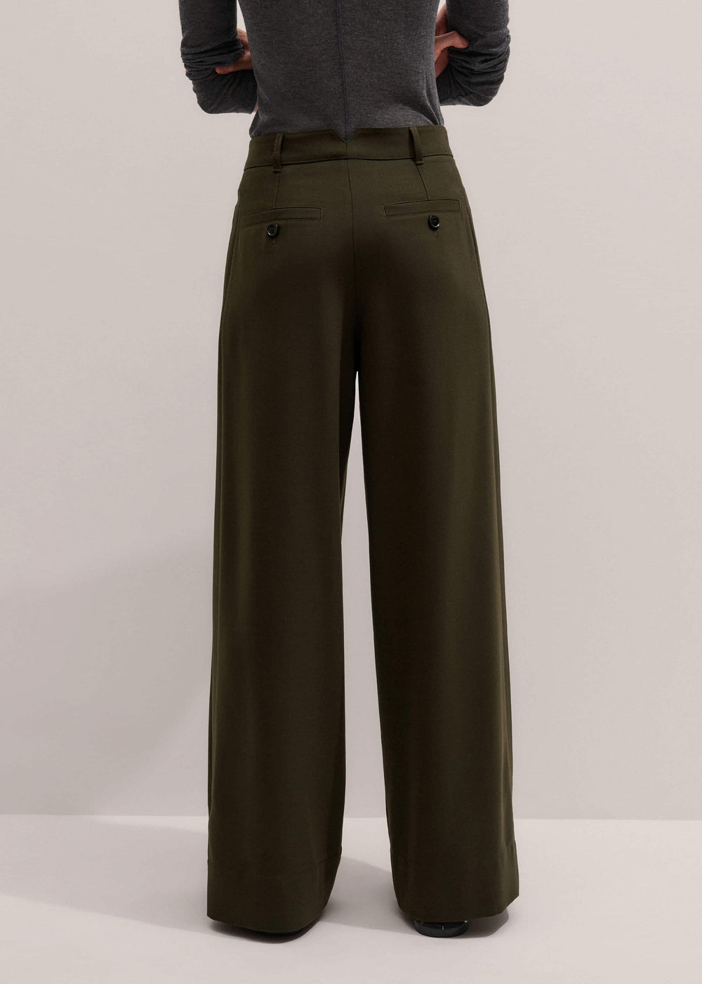 Olive Green Wide-Leg Double Pleat Pant meandem