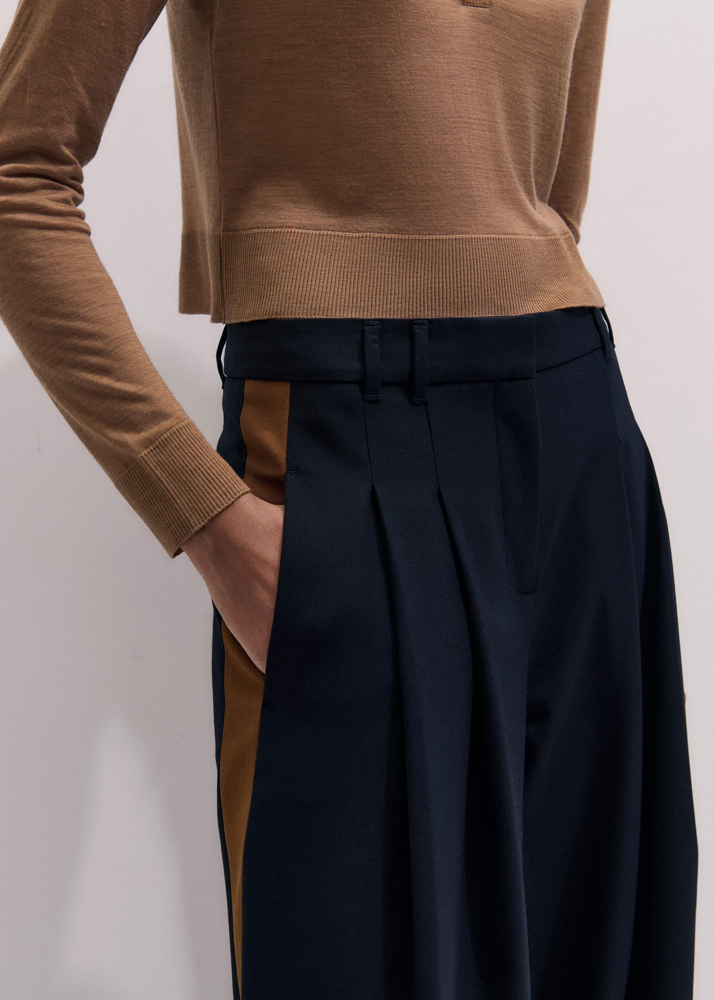 Navy Contrast Side Panel Wide-Leg Pant meandem