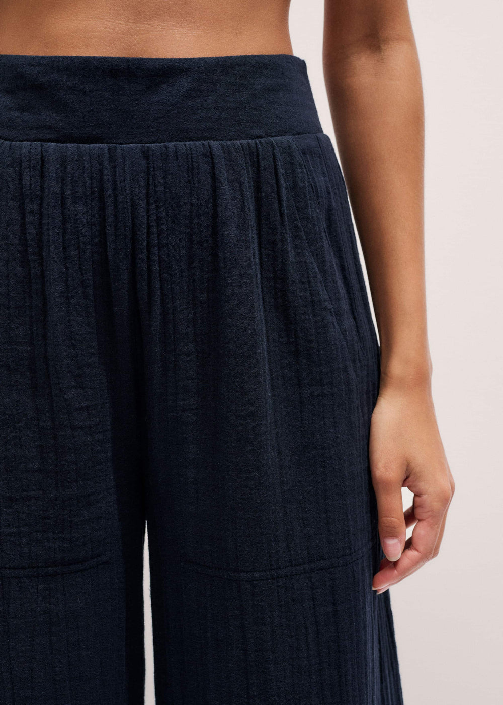 Navy Cheesecloth Wide-Leg Pant meandem