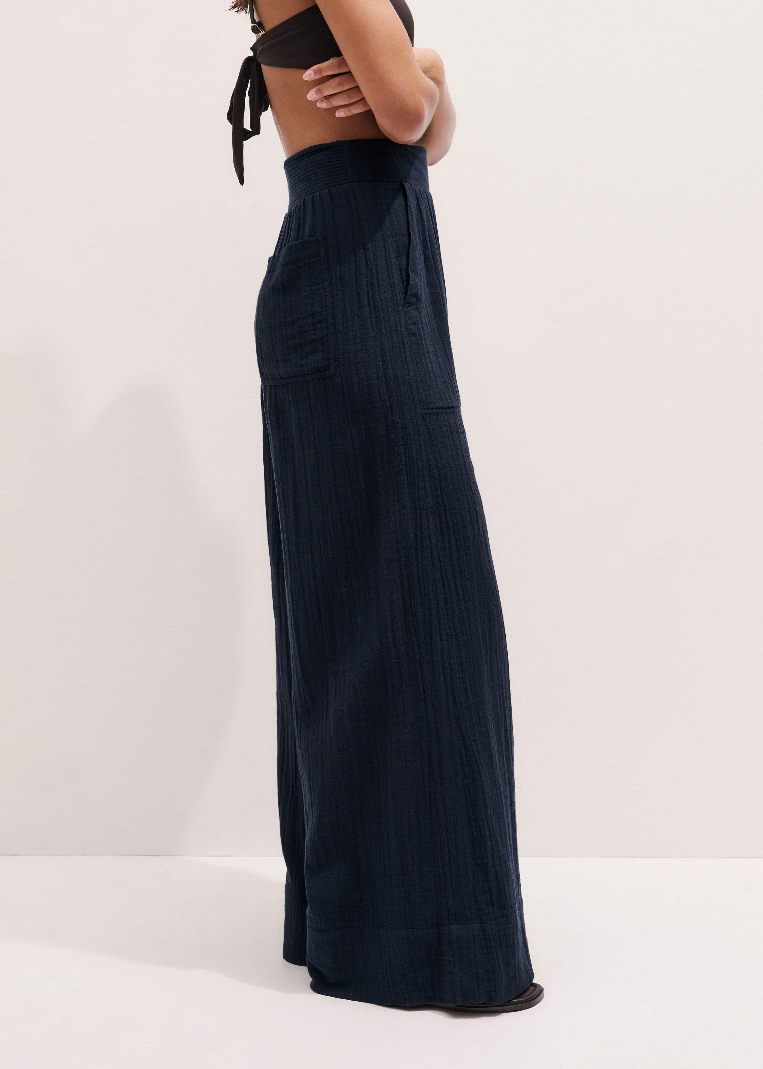 Navy Cheesecloth Wide-Leg Pant meandem