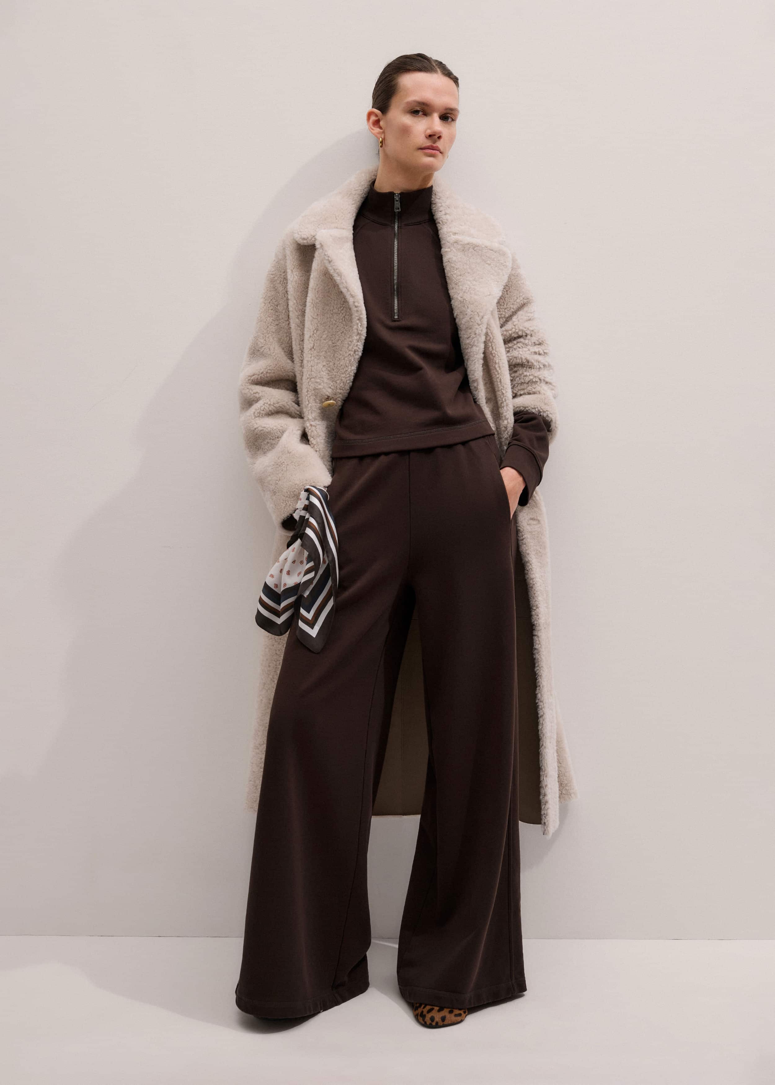 Brown Sweatshirt Wide-Leg Track Pant meandem