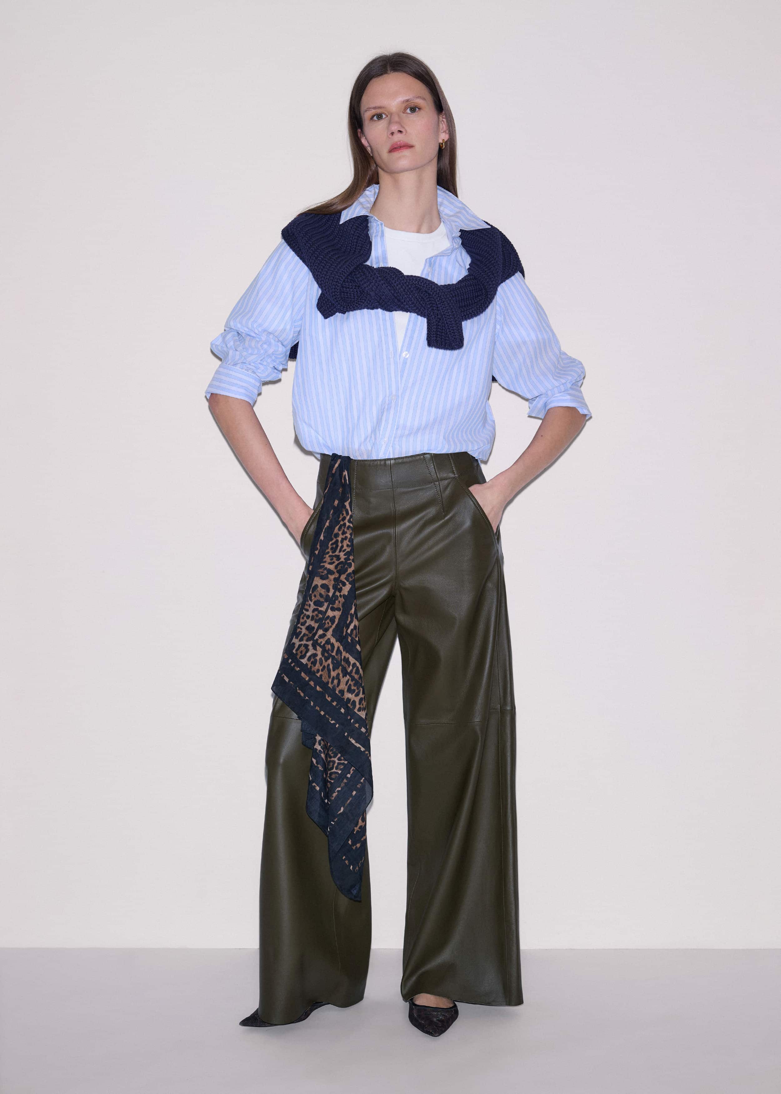 Olive Green Wide-Leg Pant meandem