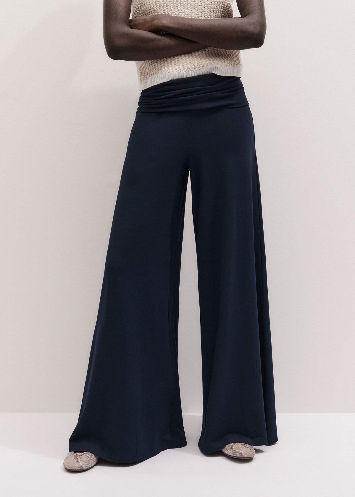 Navy Super Wide Palazzo Pant meandem