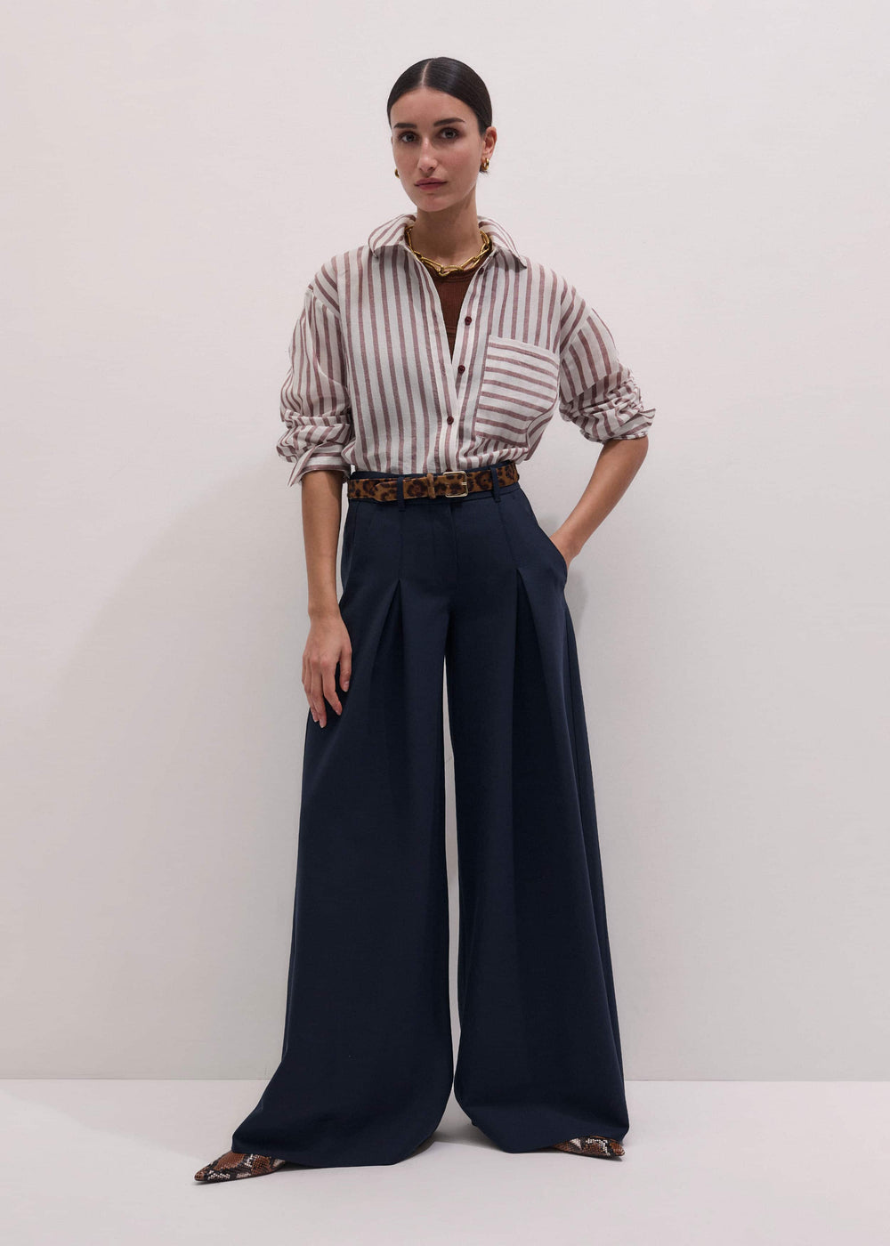 Navy Ultimate Very Wide-Leg Pant meandem