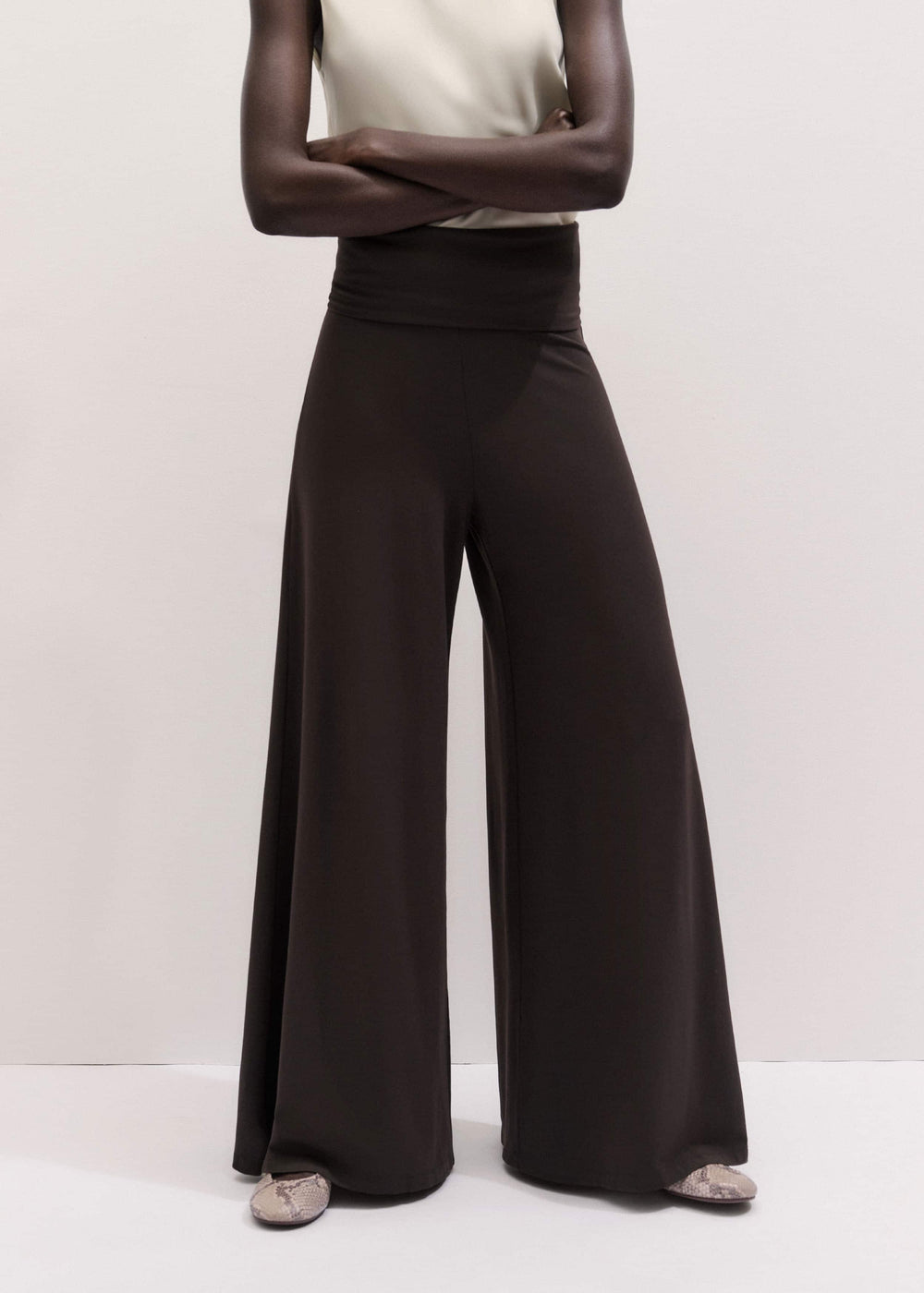 Brown Super Wide Palazzo Pant meandem