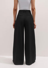 Black Wide-Leg Pleat Pant meandem