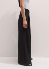 Black Wide-Leg Pleat Pant meandem