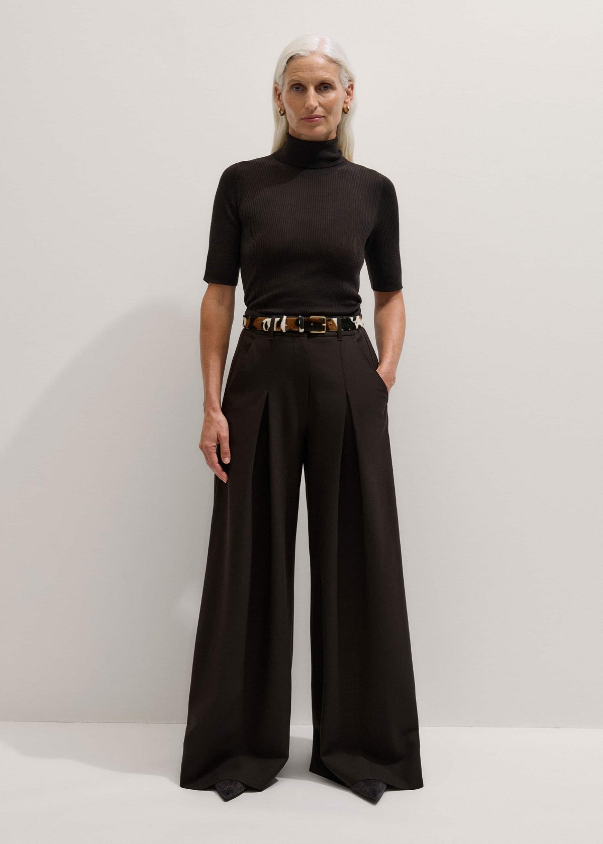 Brown Wool Ultimate Pleat-Front Wide-Leg Pant meandem