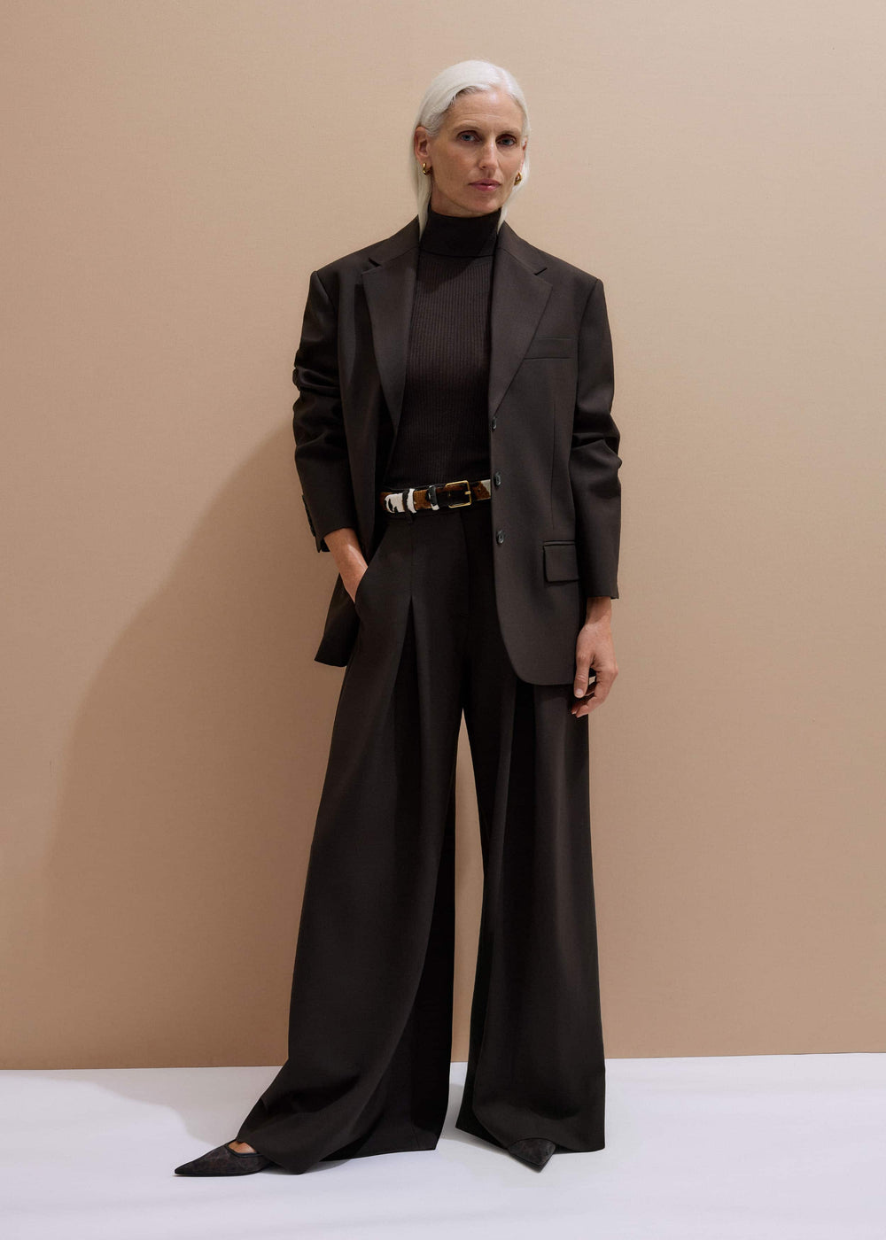 Brown Wool Ultimate Pleat-Front Wide-Leg Pant meandem