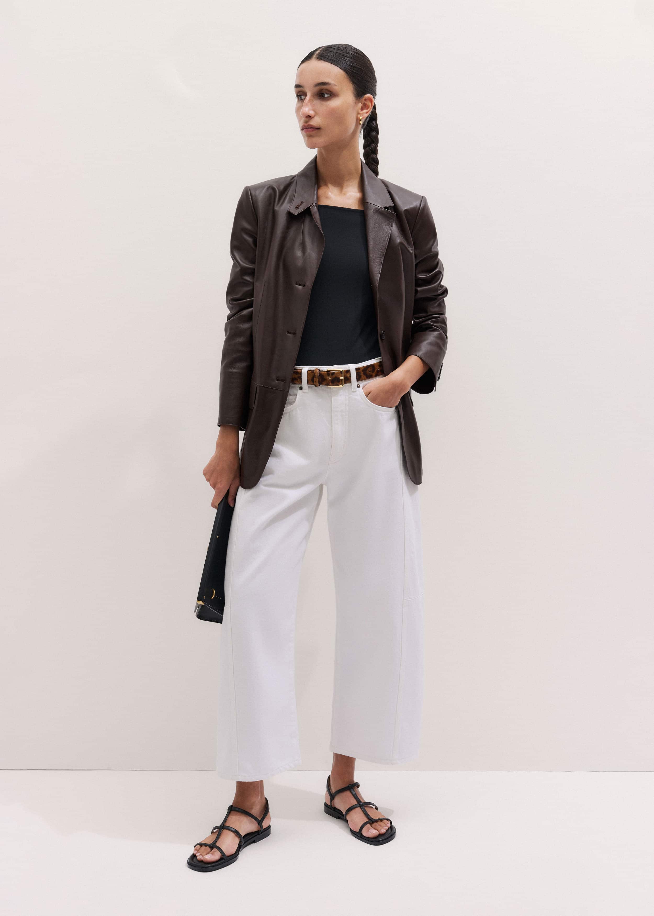 White Exaggerated Crop Jean meandem