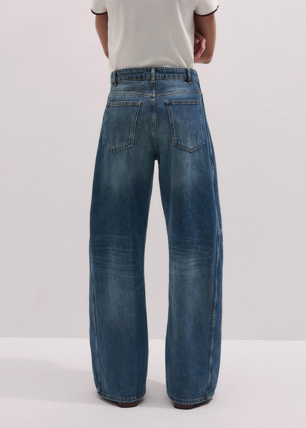 Mid Blue Exaggerated Tapered Jean meandem