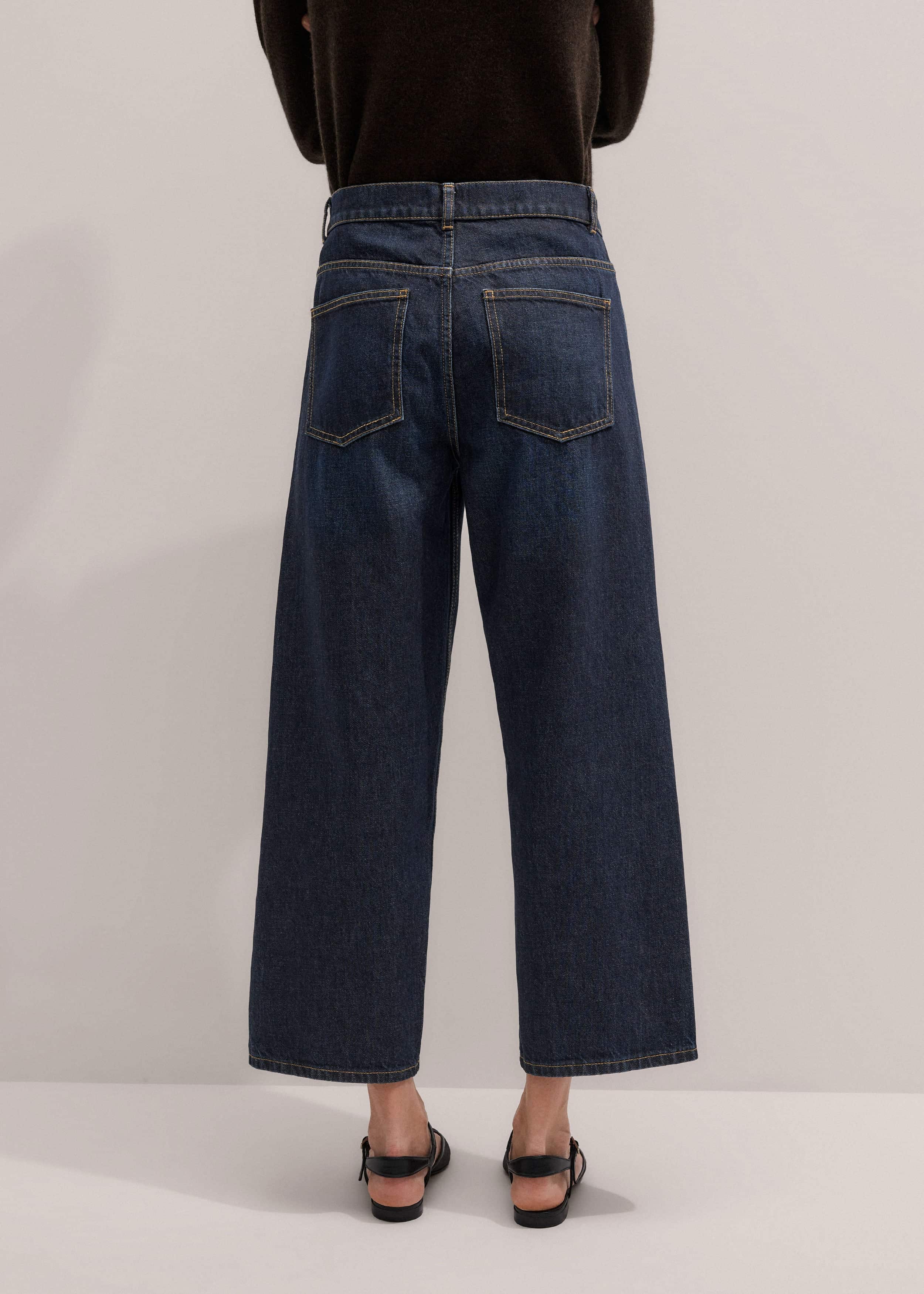 Dark Blue Straight Crop Jean meandem