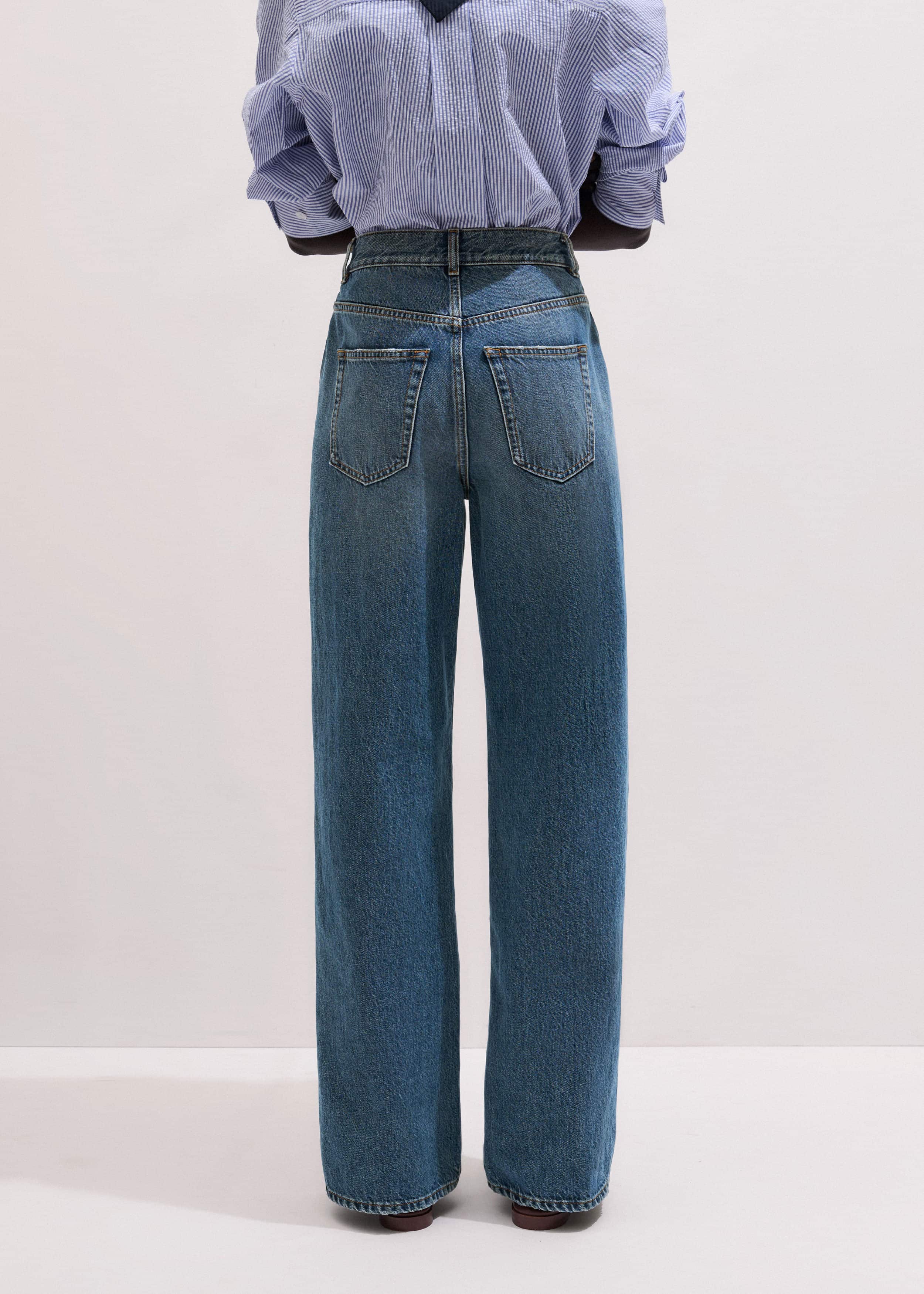 Mid-Blue Ultra High Straight Leg Jean meandem