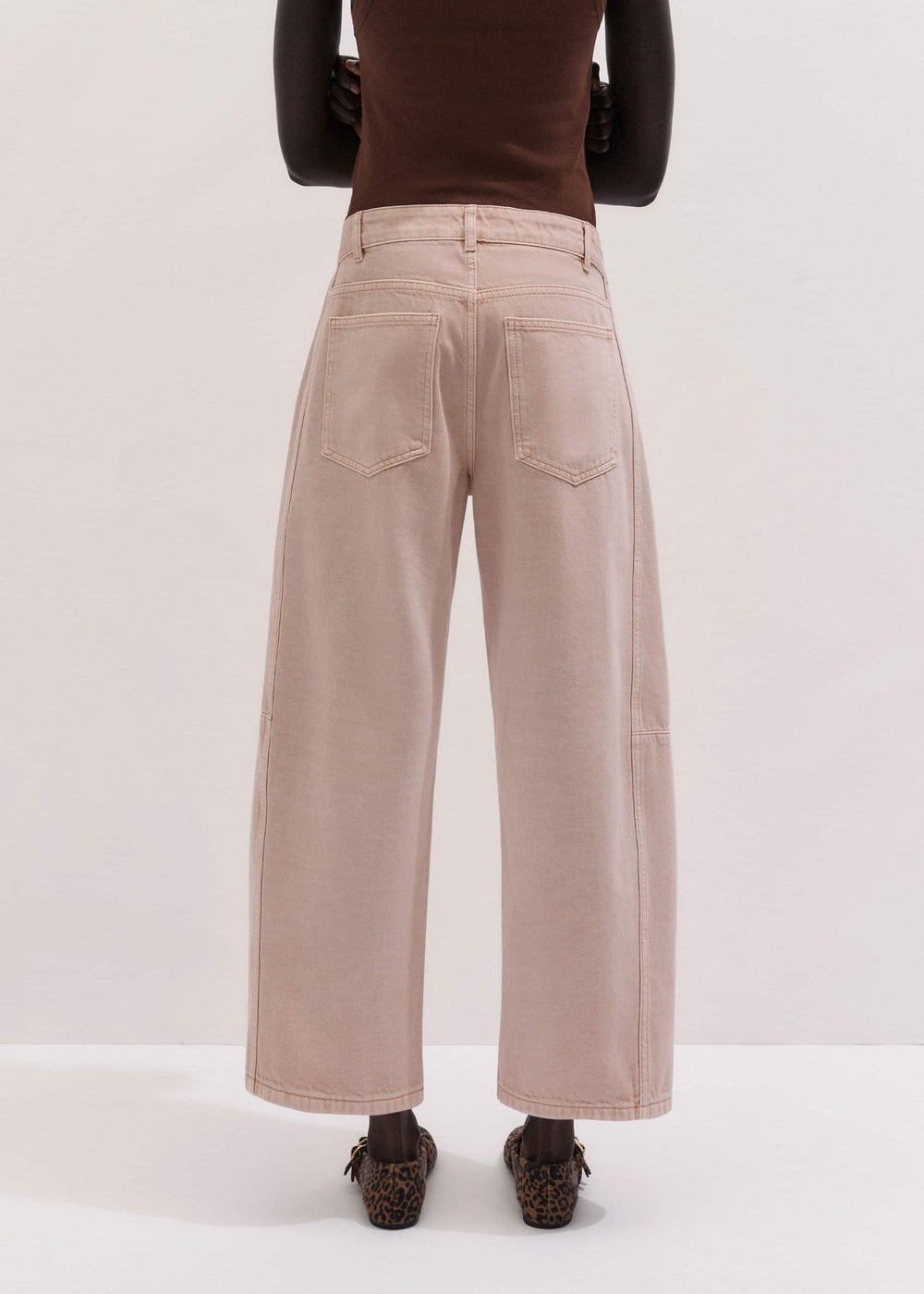 Pink Exaggerated Crop Jean meandem