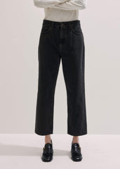 Black Straight Cropped Relaxed Jean meandem