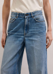 Mid Blue Straight Ankle Grazer Jean meandem